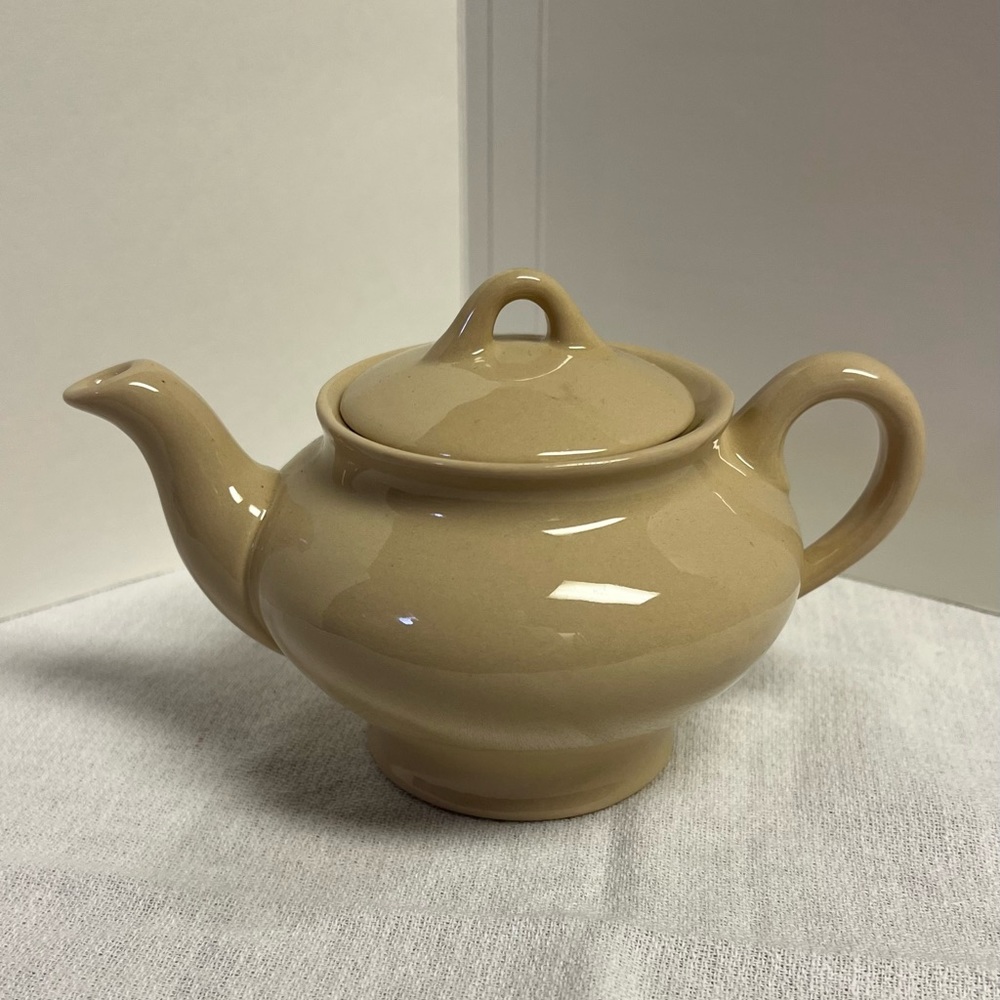 Teapot, small single, vintage